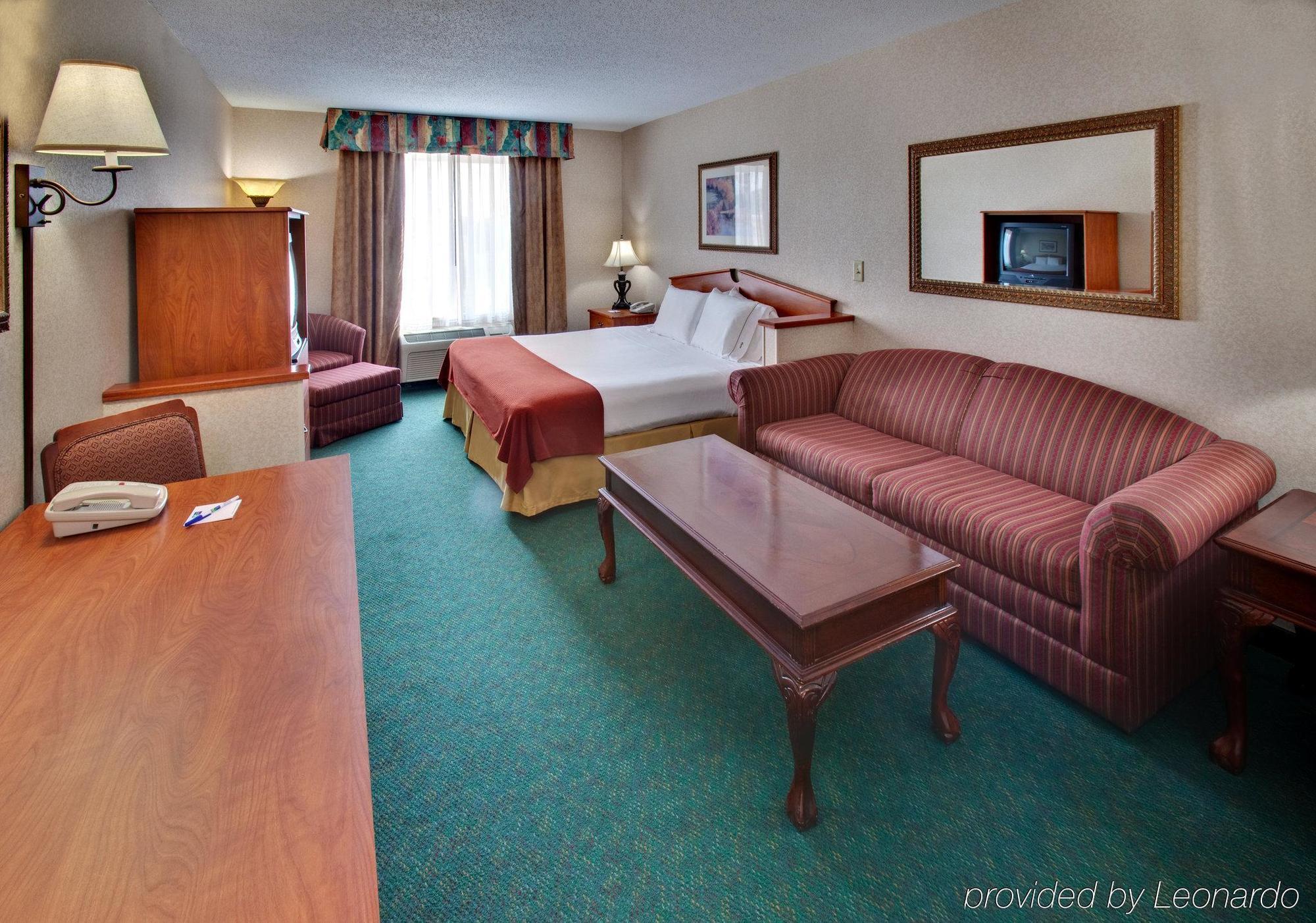Holiday Inn Express & Suites Vermillion, An Ihg Hotel Zimmer foto