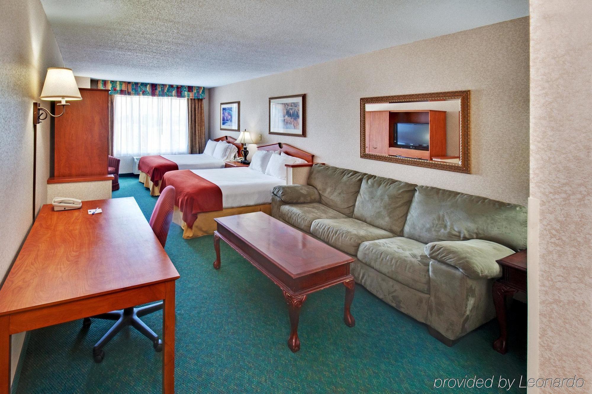 Holiday Inn Express & Suites Vermillion, An Ihg Hotel Zimmer foto