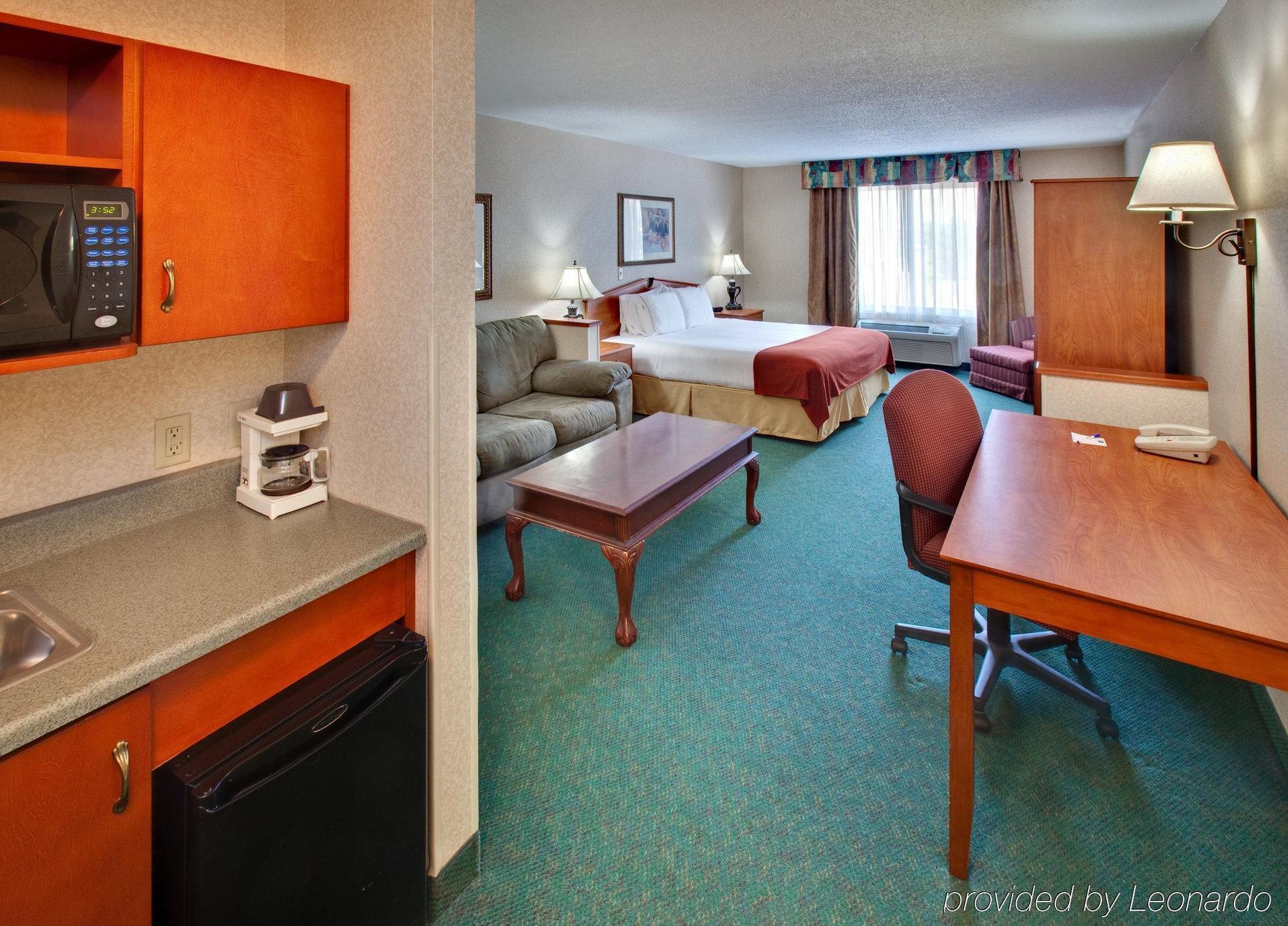 Holiday Inn Express & Suites Vermillion, An Ihg Hotel Zimmer foto