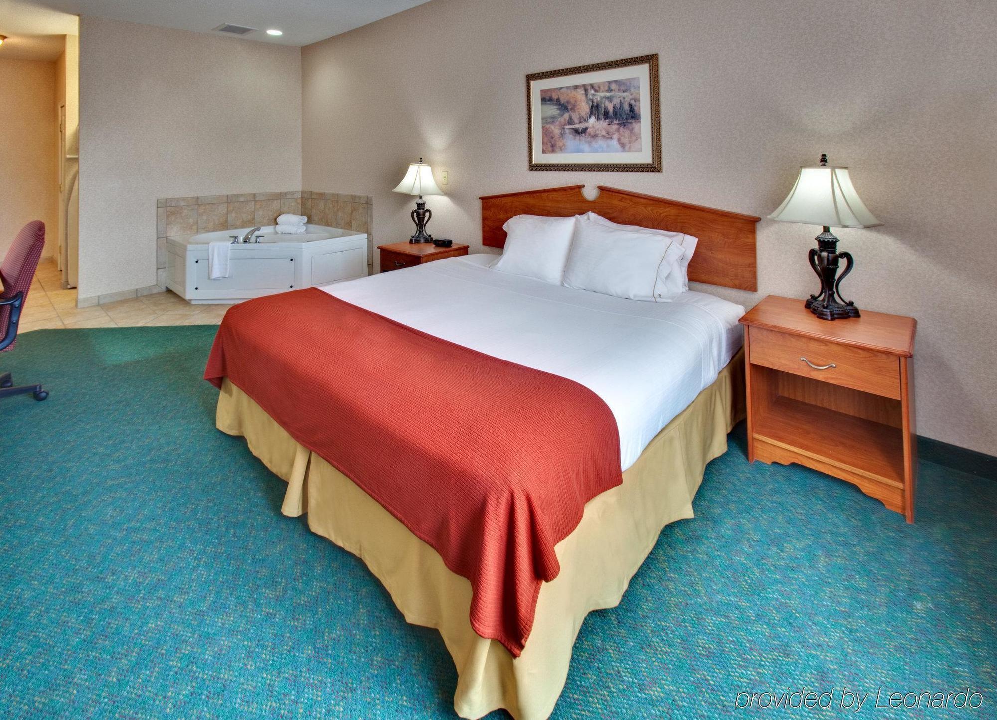 Holiday Inn Express & Suites Vermillion, An Ihg Hotel Zimmer foto